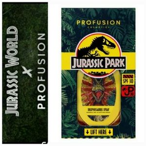 Profusion Jurassic Park Dilophosaurus Mineral SPF 30 Setting Spray
